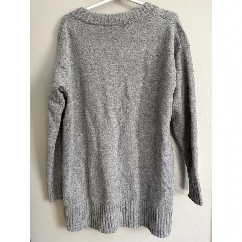 Athleta Women's Tunic Style Sweater Grey size Small